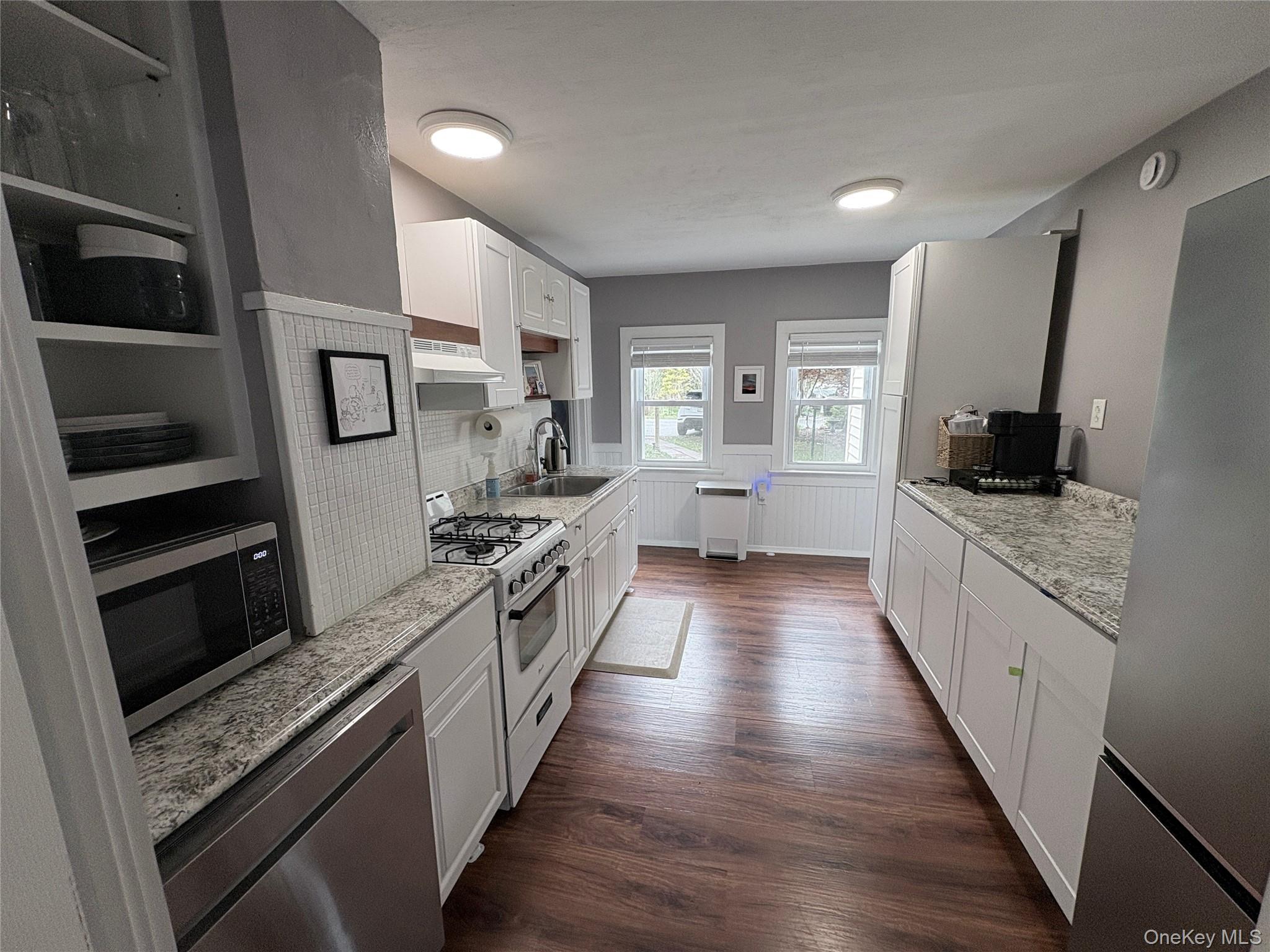 529 Montauk Highway Property Photo 5