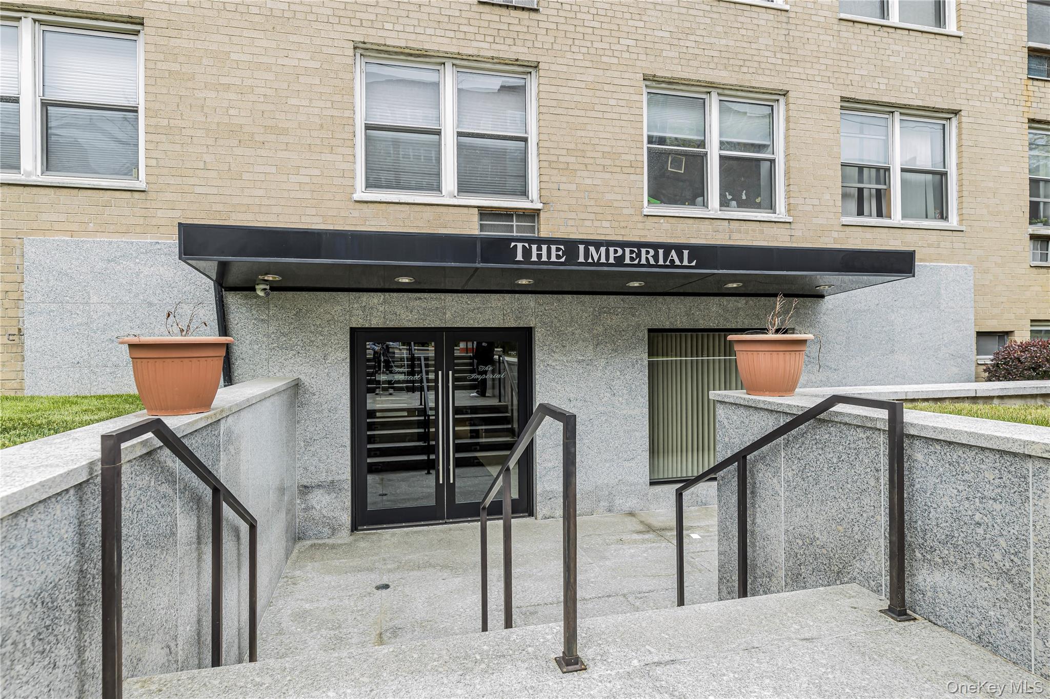 377 Westchester Ave Apt 6j Property Photo 10