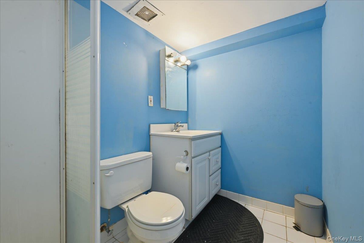 10 Gardner Avenue Property Photo 20