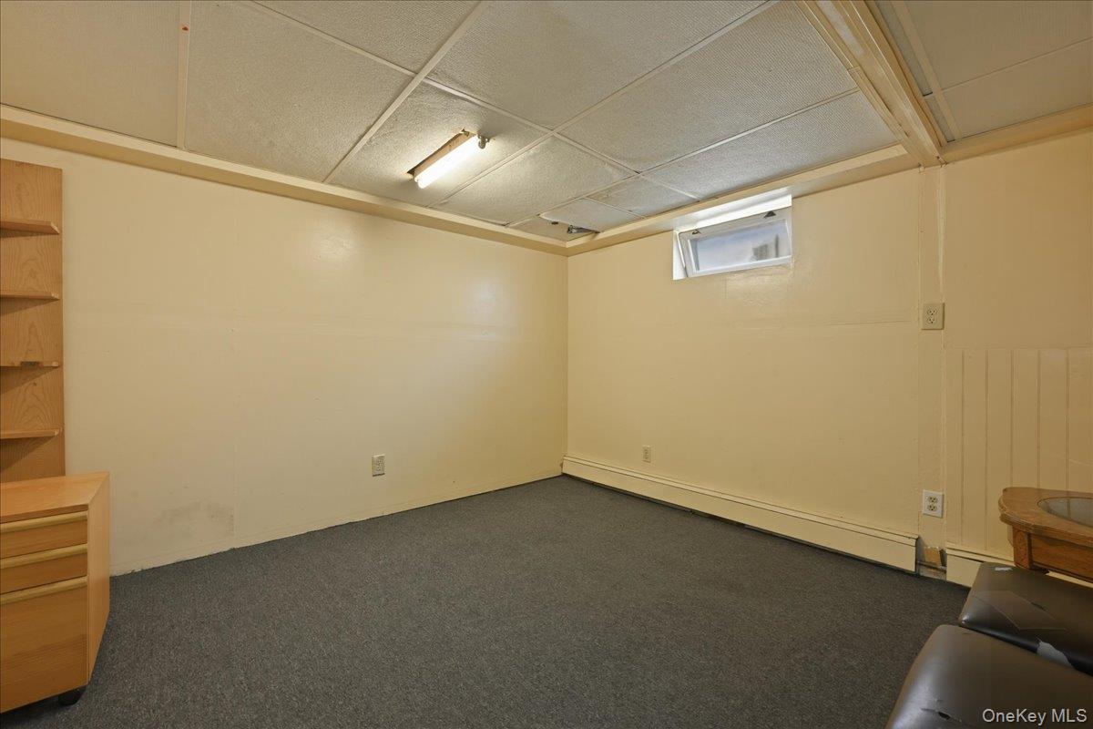 10 Gardner Avenue Property Photo 21