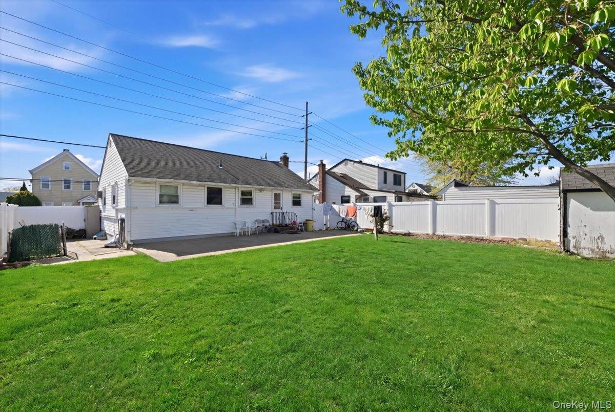10 Gardner Avenue Property Photo 27