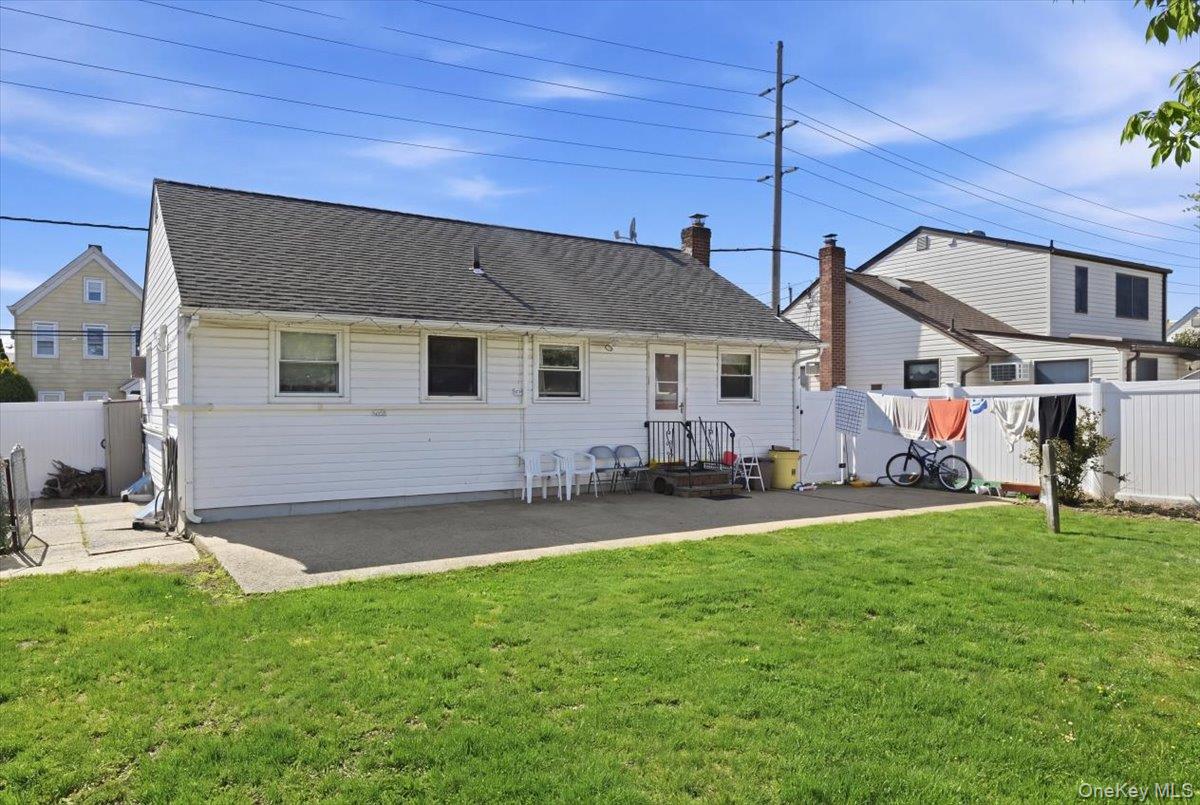 10 Gardner Avenue Property Photo 28