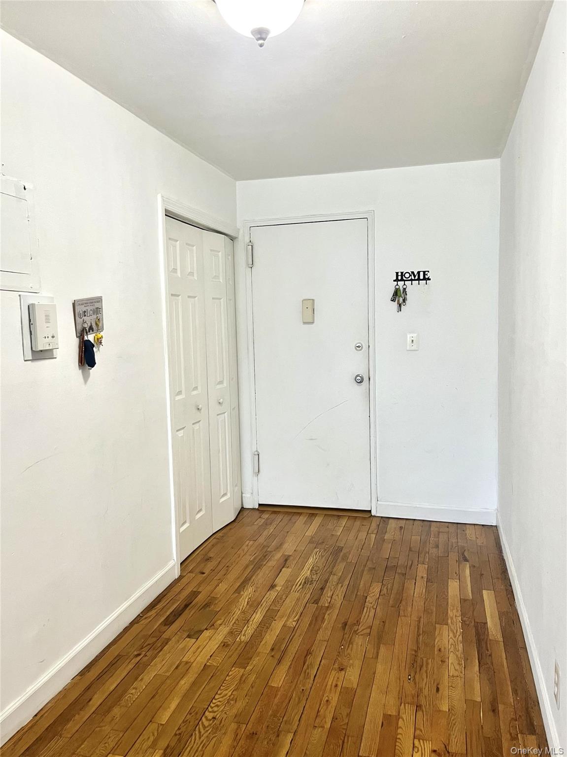 324 Post Avenue 9f Property Photo 6