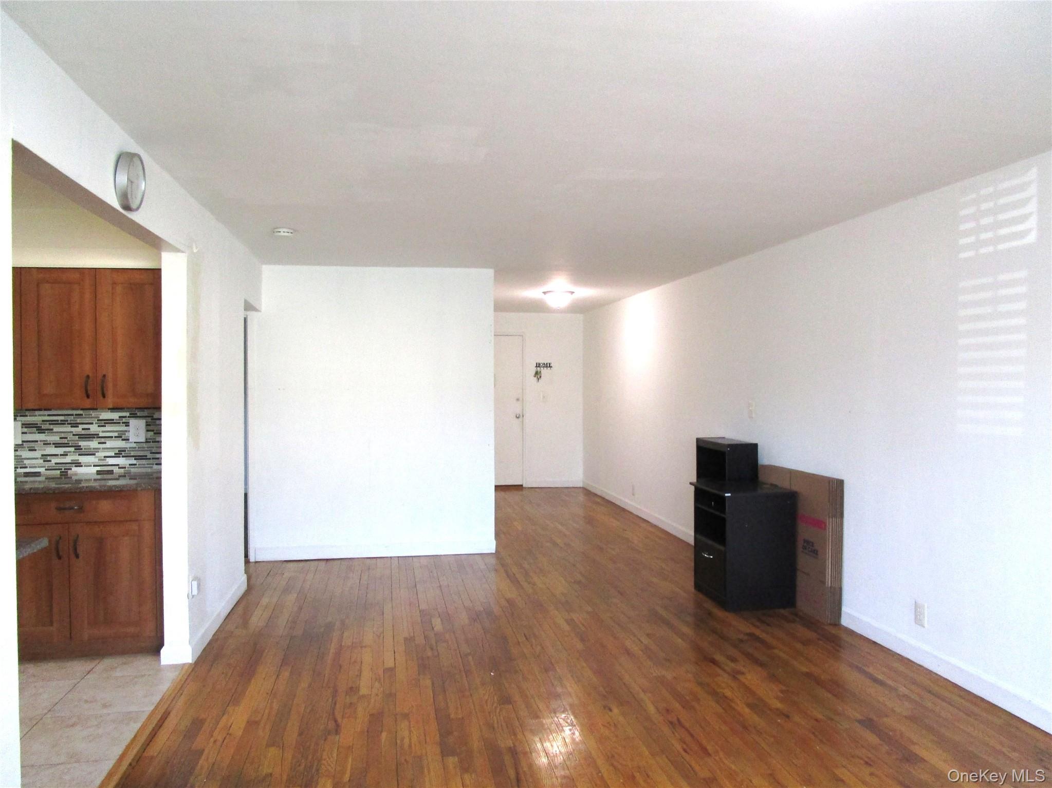 324 Post Avenue 9f Property Photo 8
