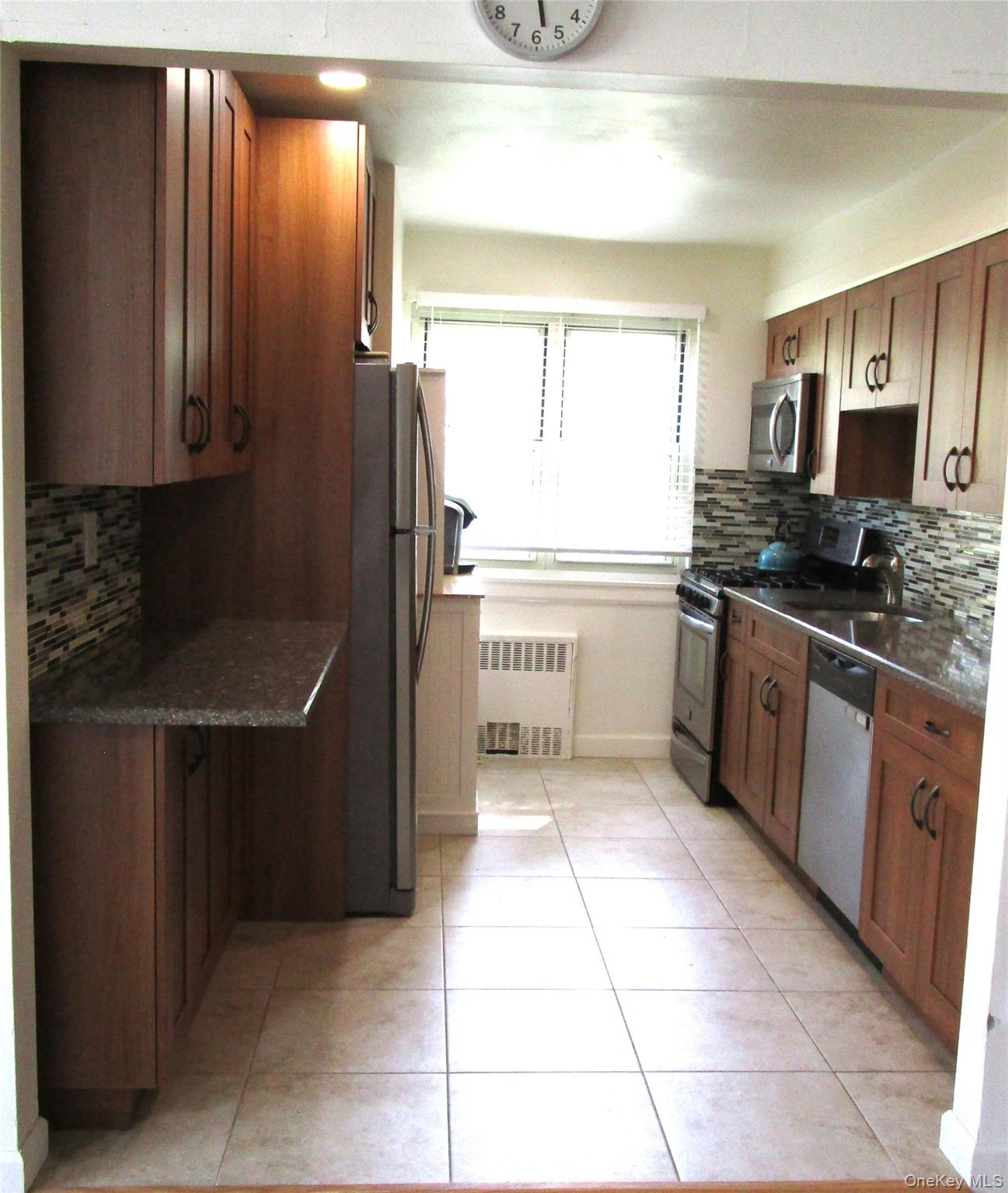 324 Post Avenue 9f Property Photo 12