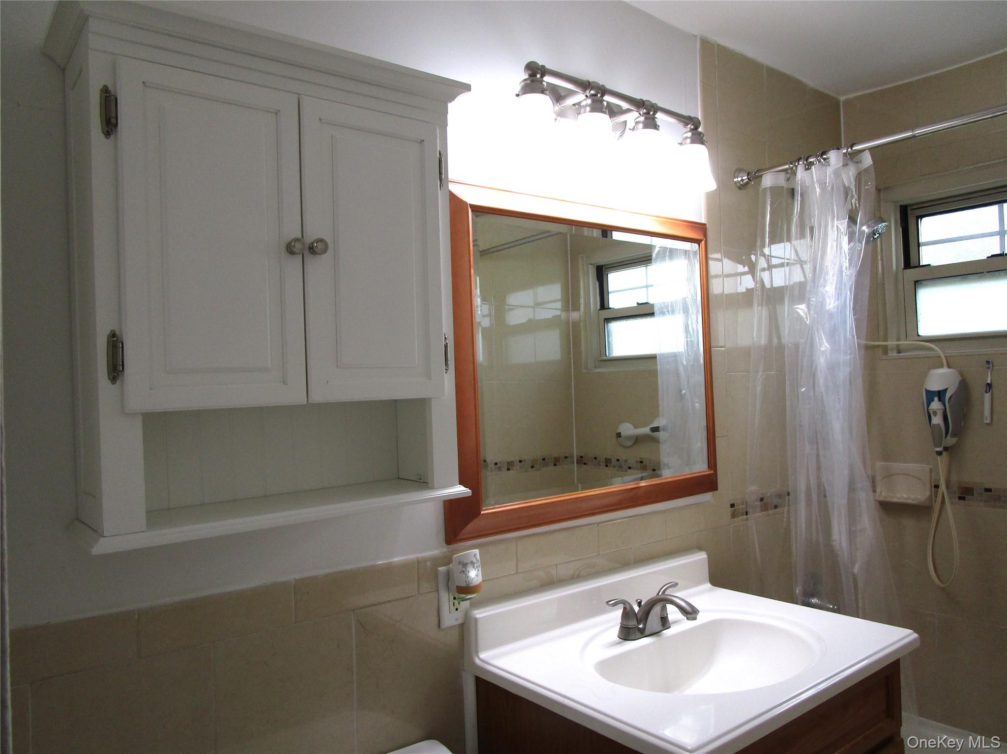 324 Post Avenue 9f Property Photo 28