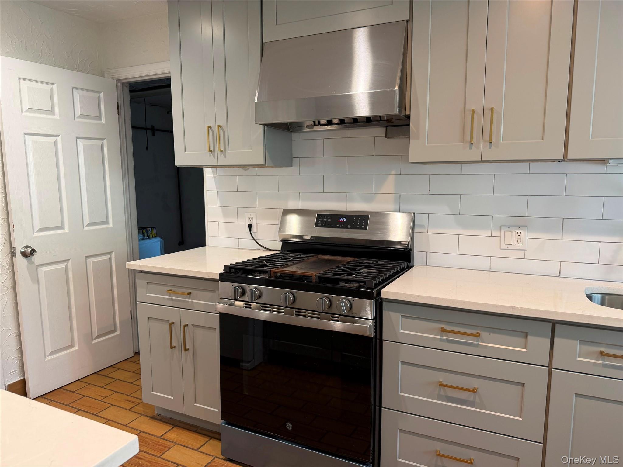 369 Island Avenue Property Photo 8