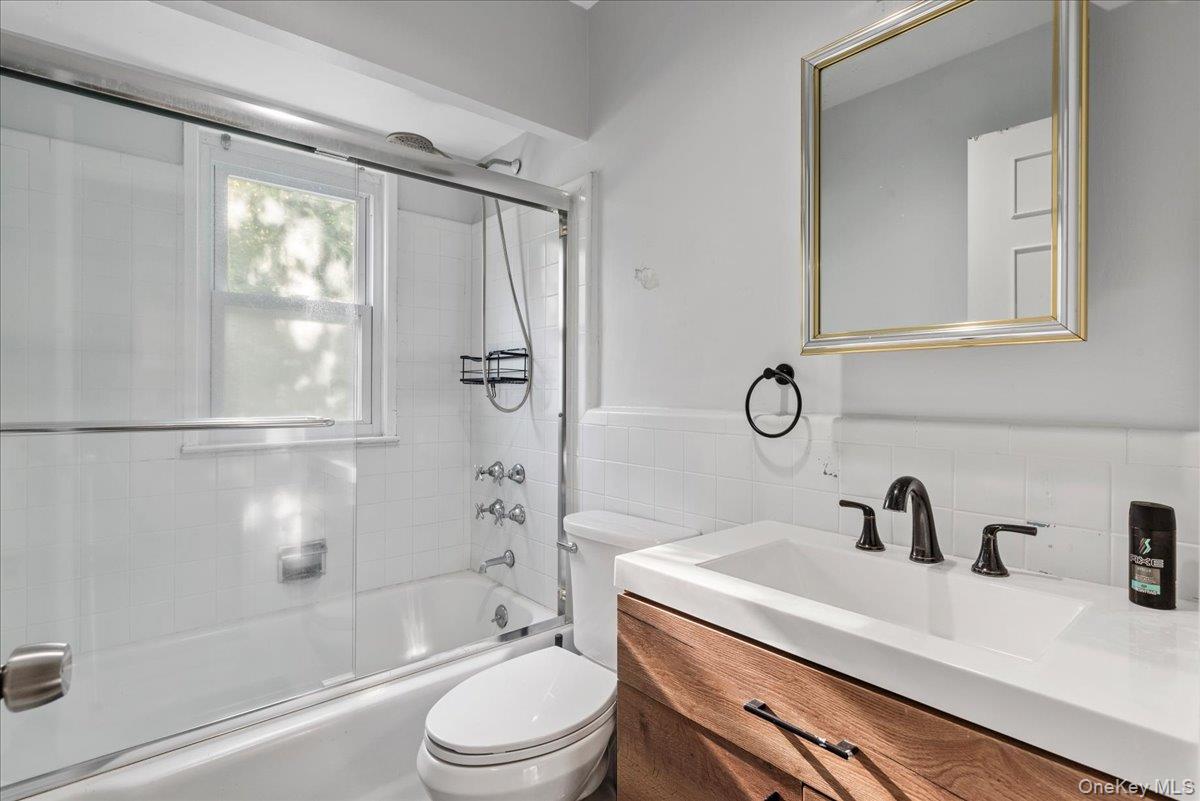 369 Island Avenue Property Photo 13