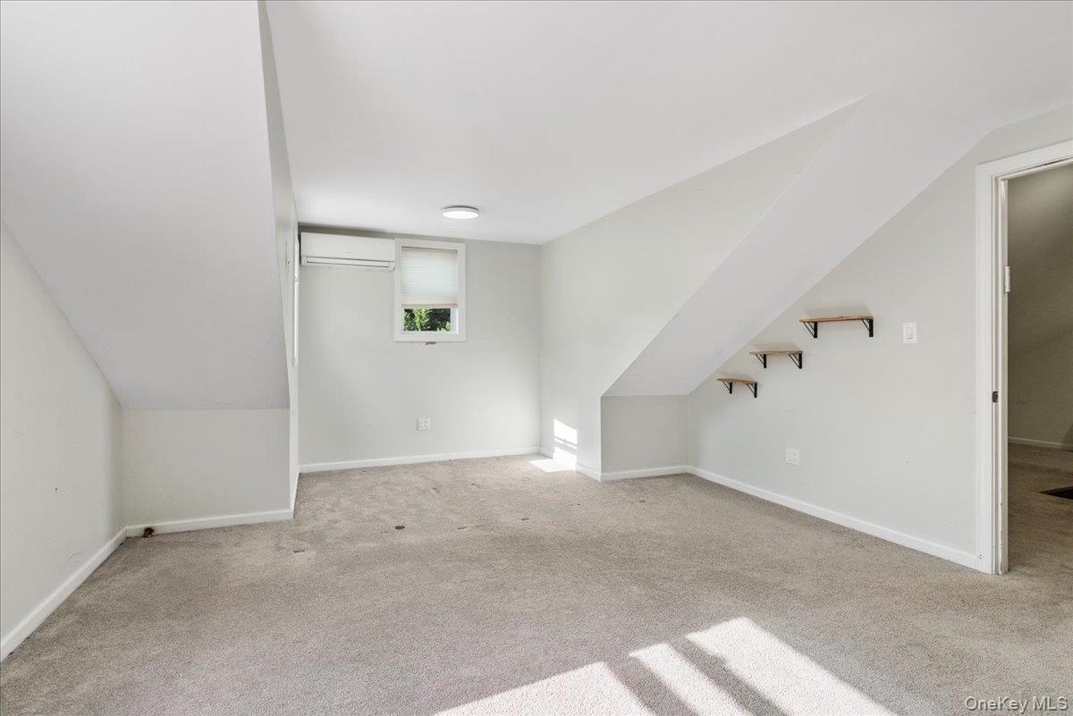 369 Island Avenue Property Photo 16