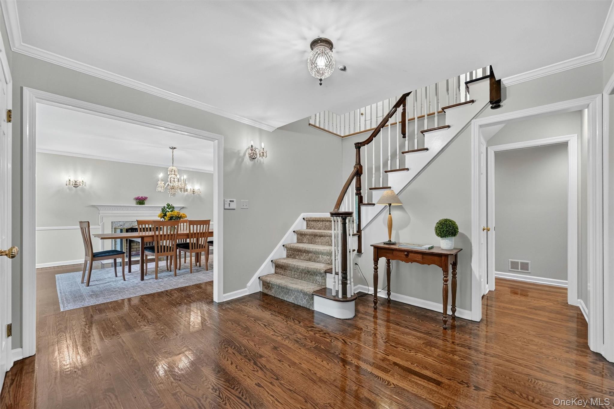 1 Vivian Place Property Photo 8