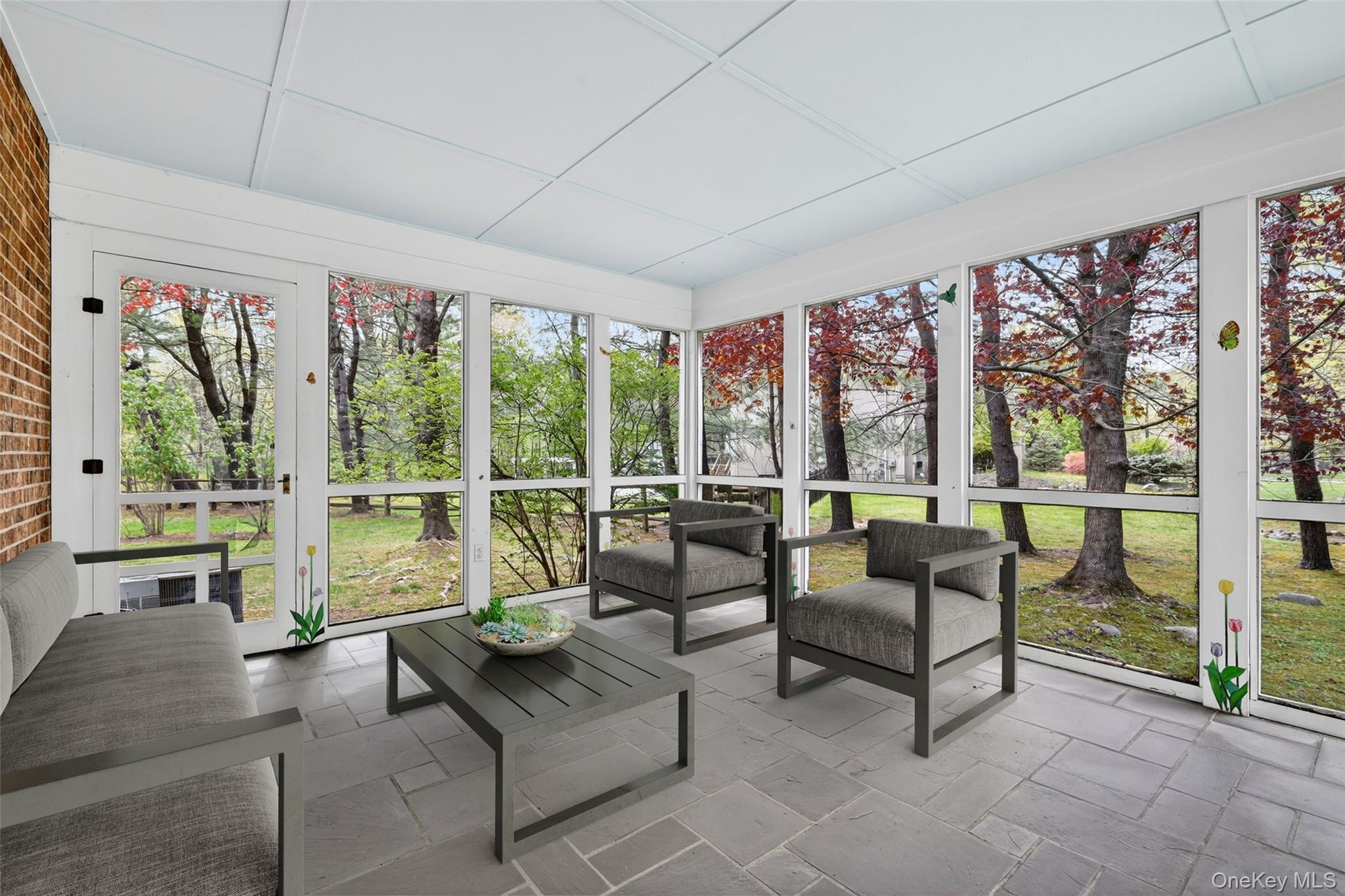 1 Vivian Place Property Photo 15