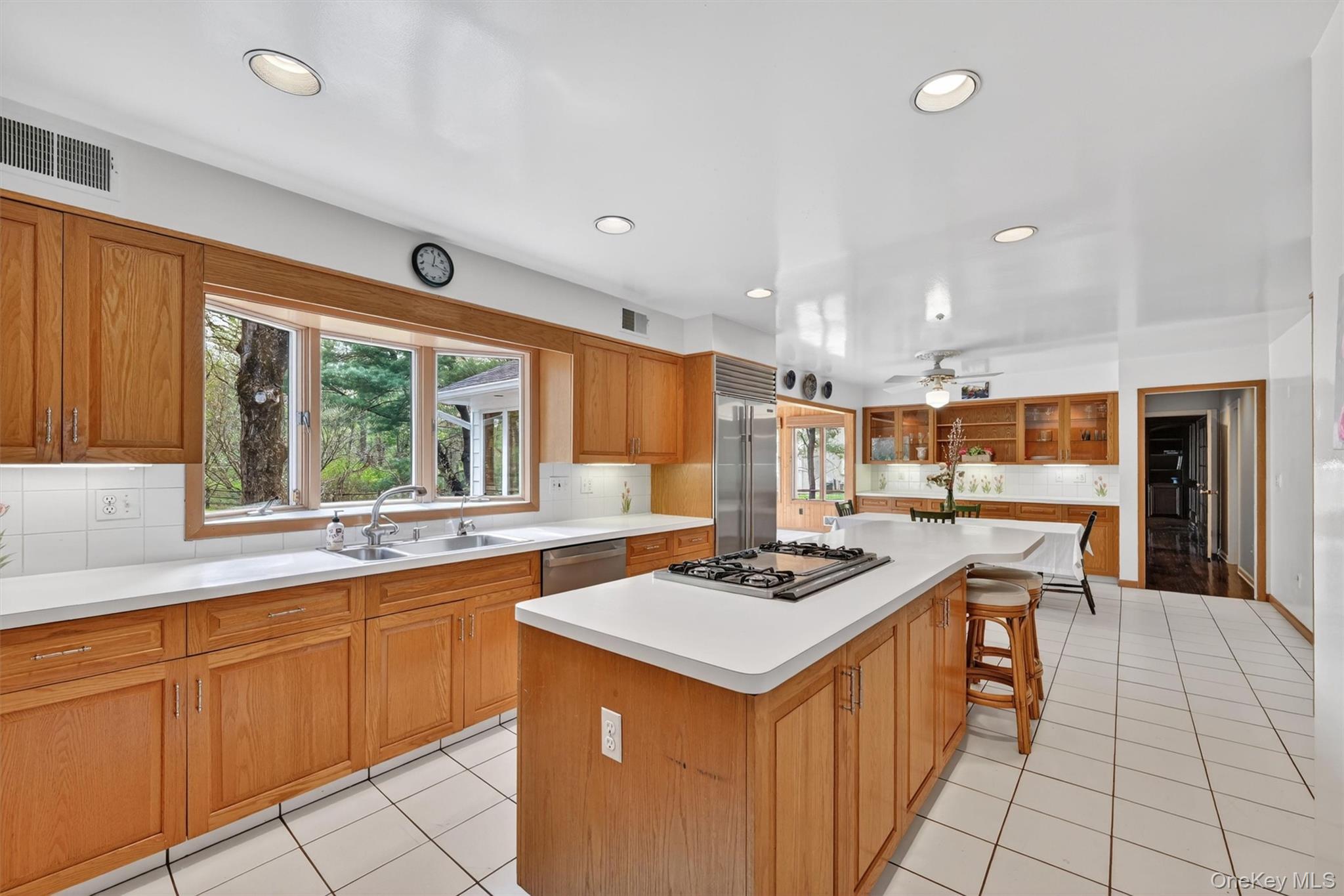 1 Vivian Place Property Photo 26