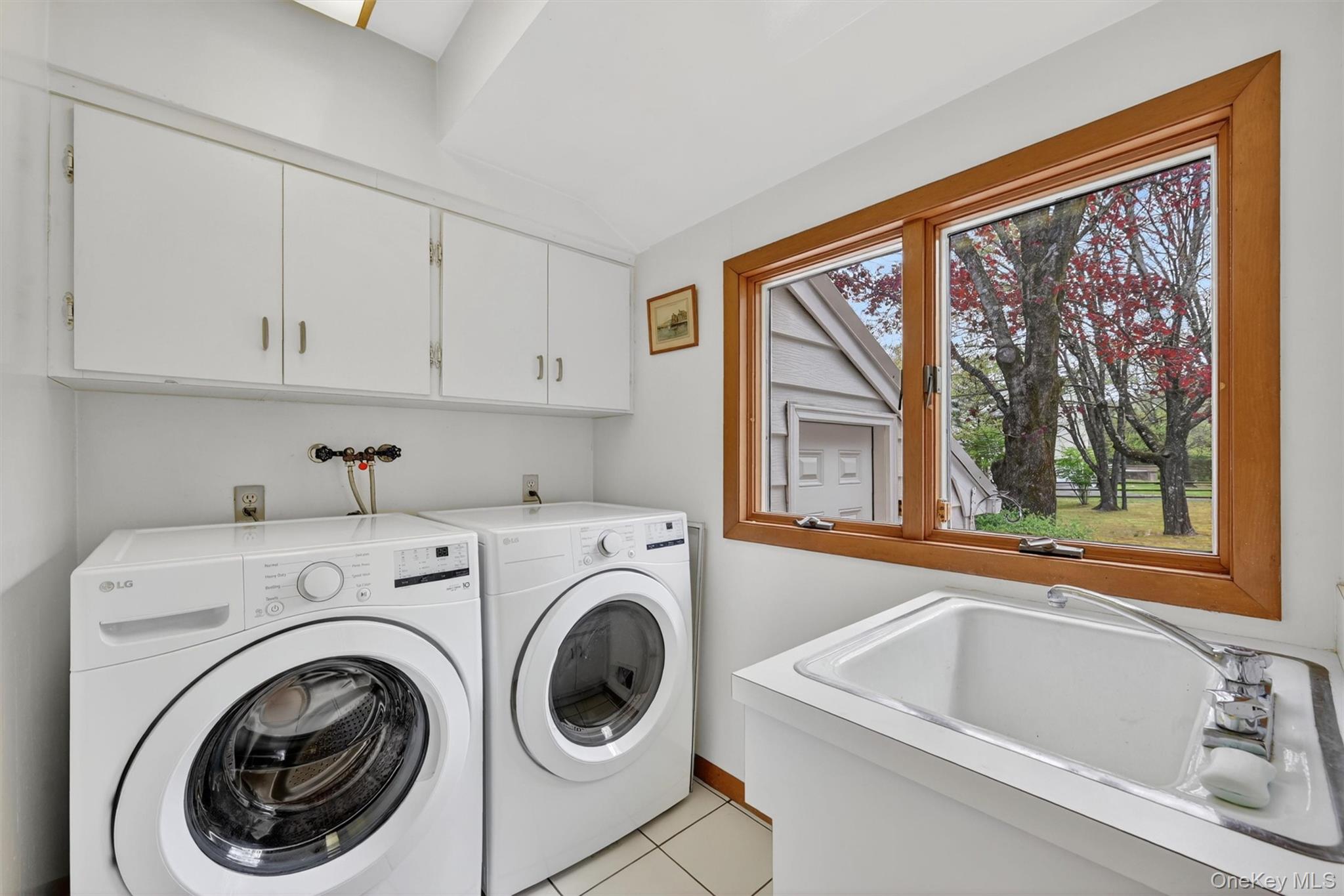 1 Vivian Place Property Photo 30