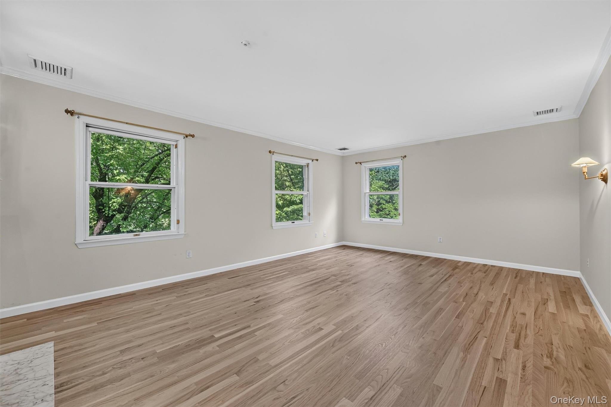 1 Vivian Place Property Photo 32