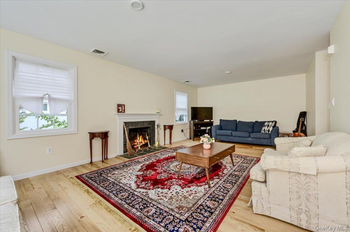 427 Westminster Road Property Photo 4