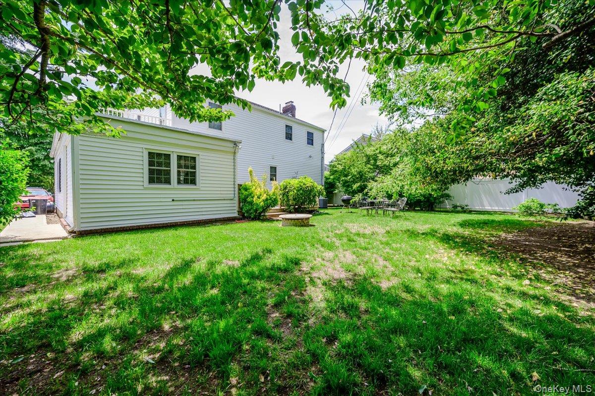 427 Westminster Road Property Photo 27