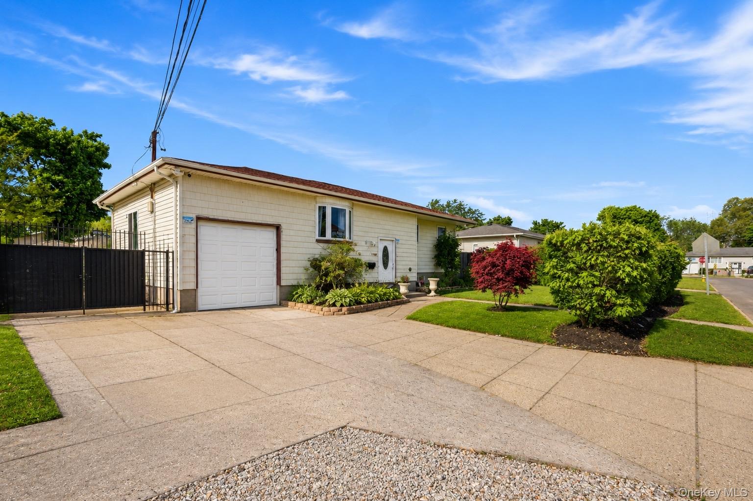 313 2nd Avenue Property Photo 1