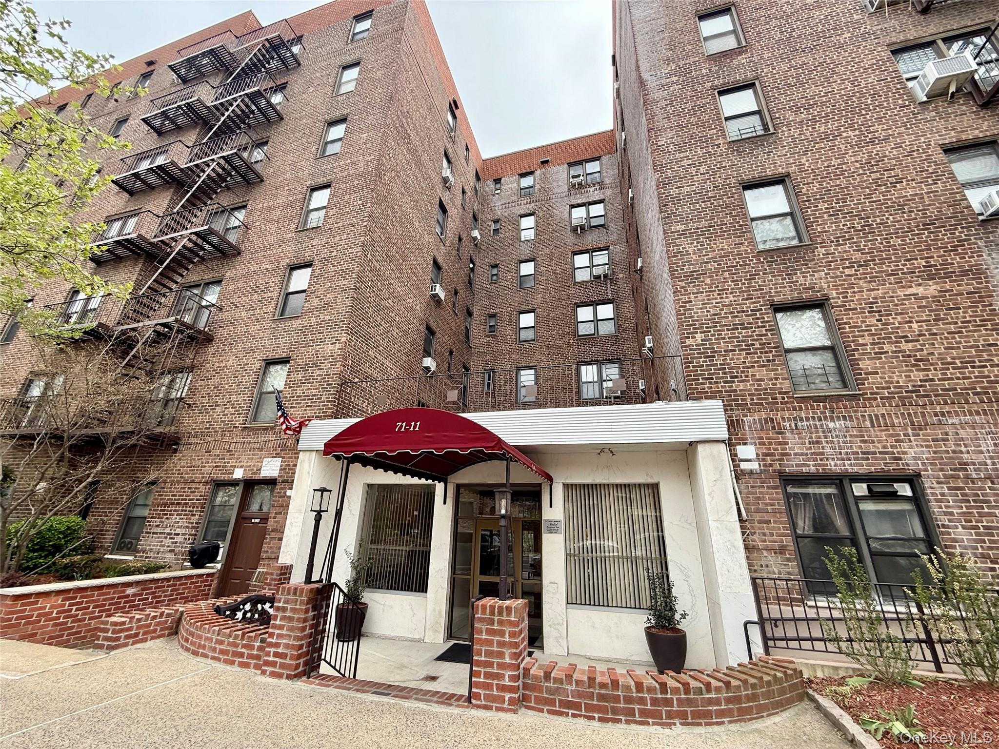 71-11 Yellowstone Boulevard 2g Property Photo 1