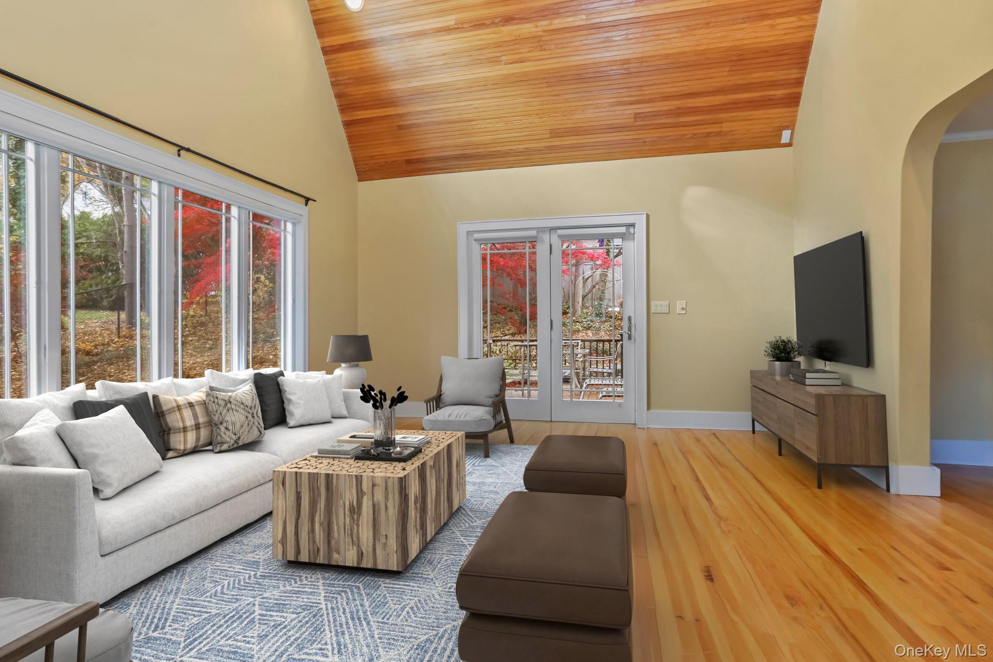 10 Grandview Avenue Property Photo 4