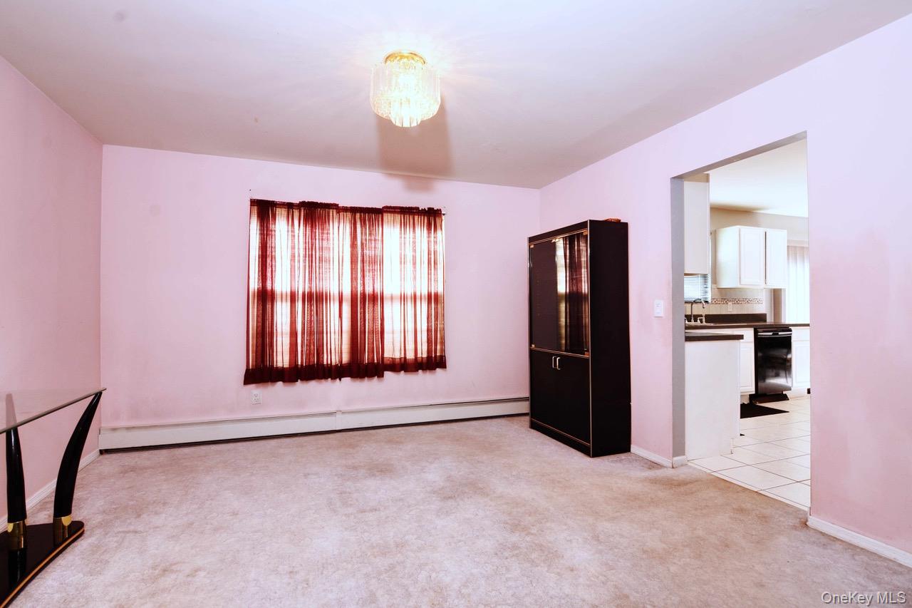 30 1st Avenue Property Photo 7
