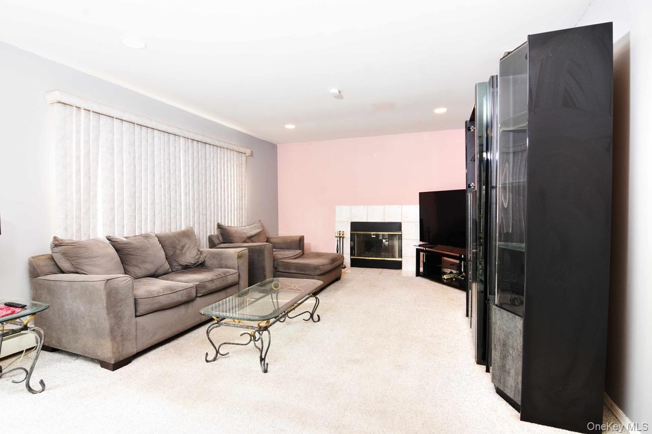 30 1st Avenue Property Photo 10