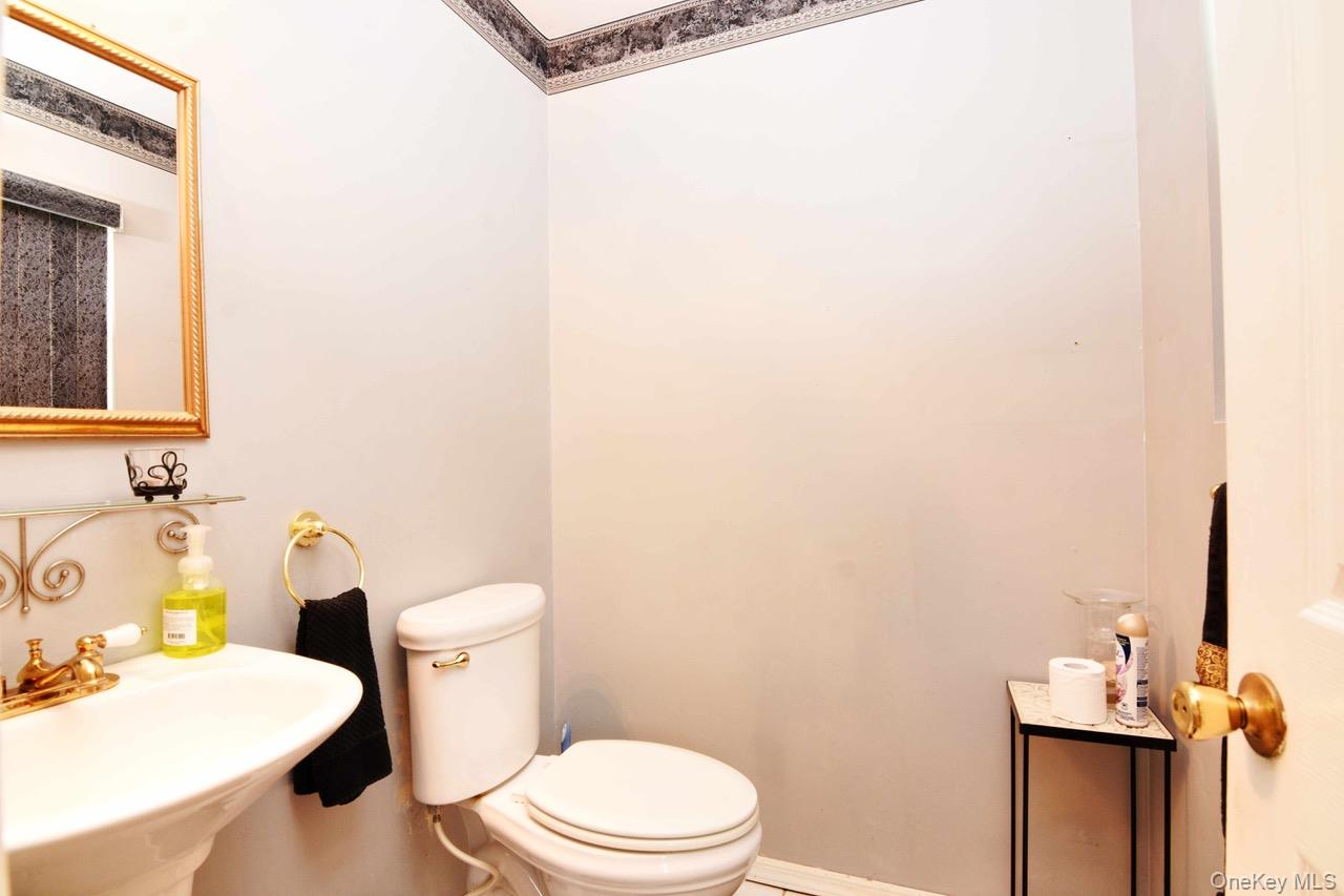 30 1st Avenue Property Photo 12