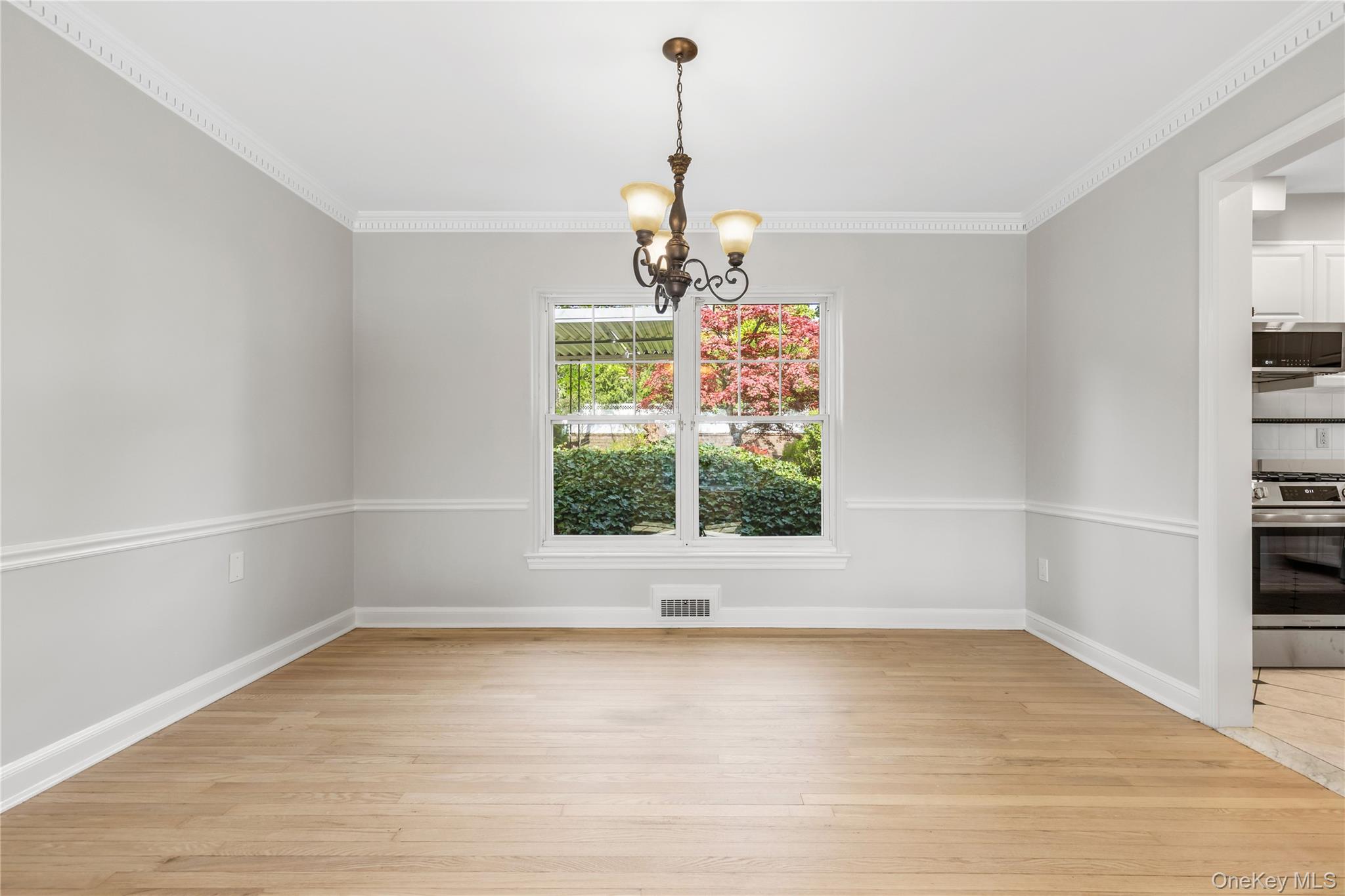 21 Keogh Lane Property Photo 5