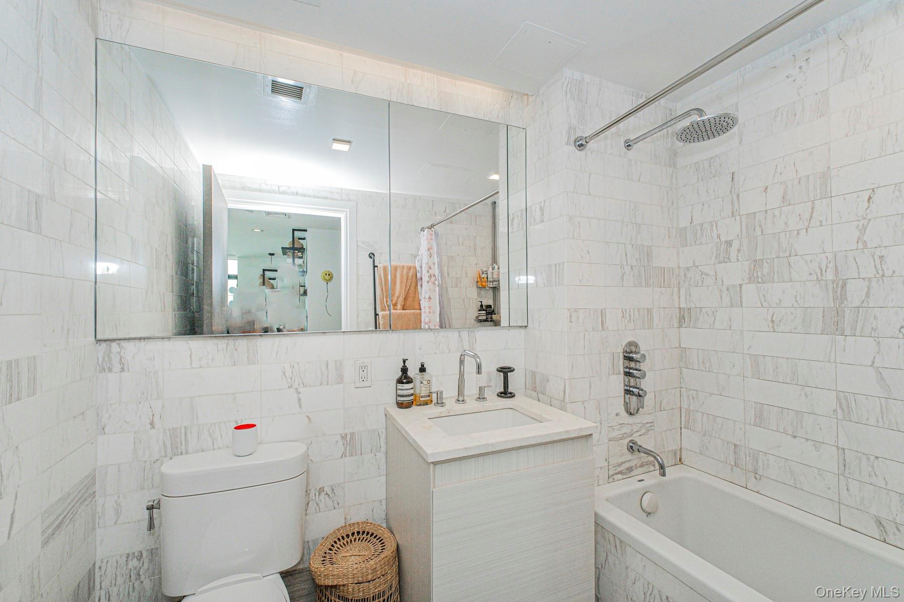 554 4th Avenue 7b Property Photo 15