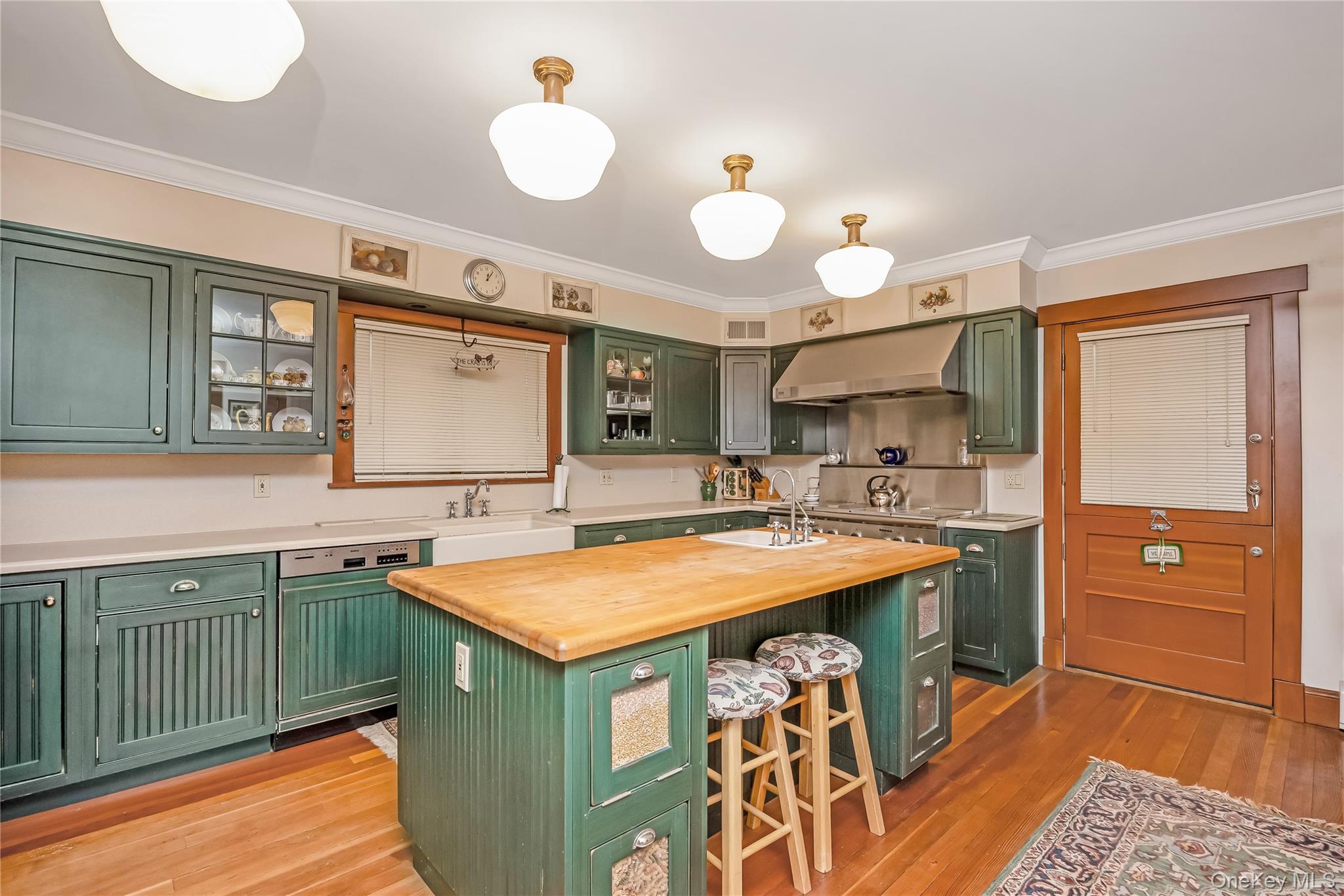 2348 Pershing Boulevard Property Photo 10