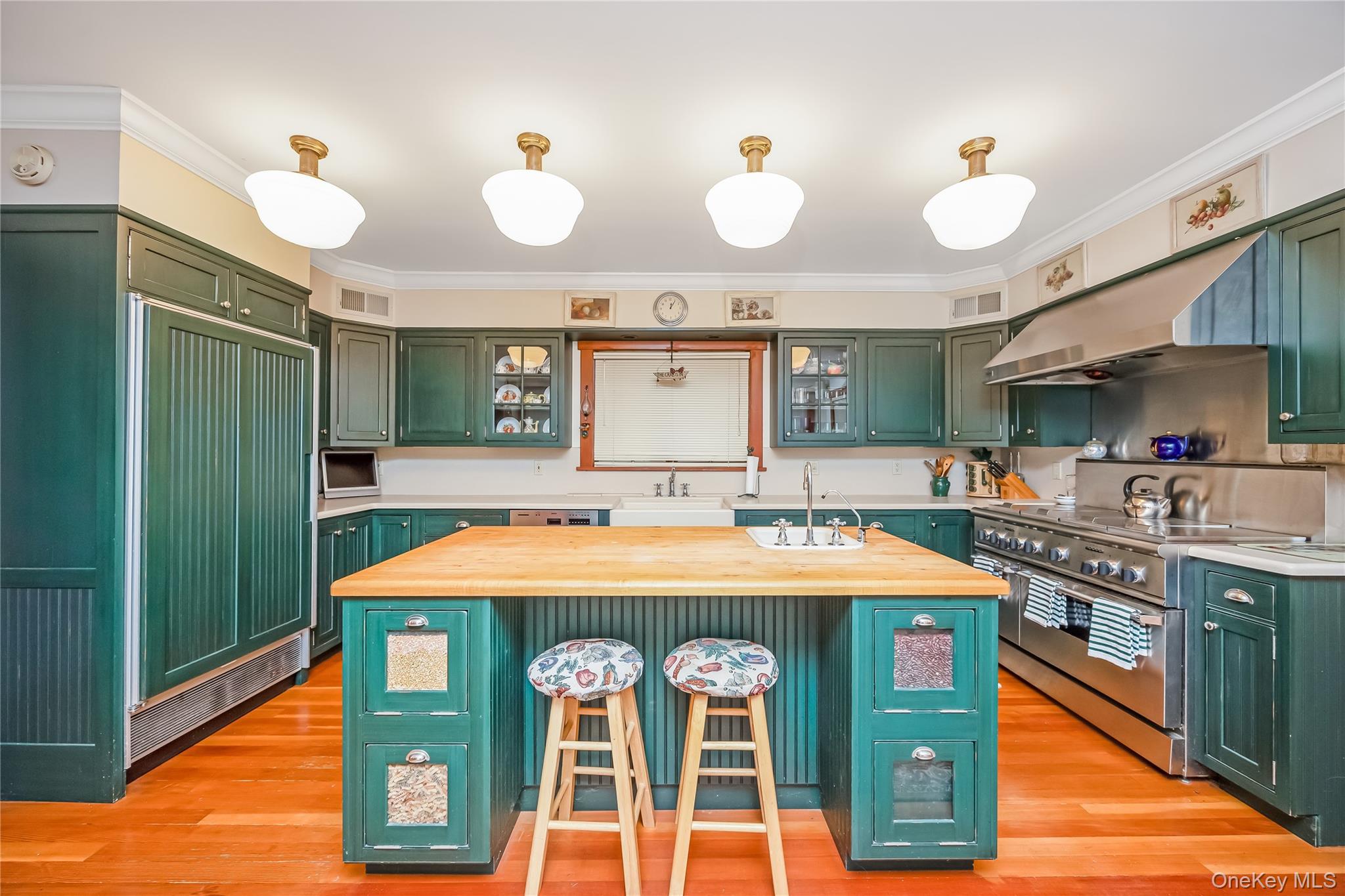 2348 Pershing Boulevard Property Photo 12