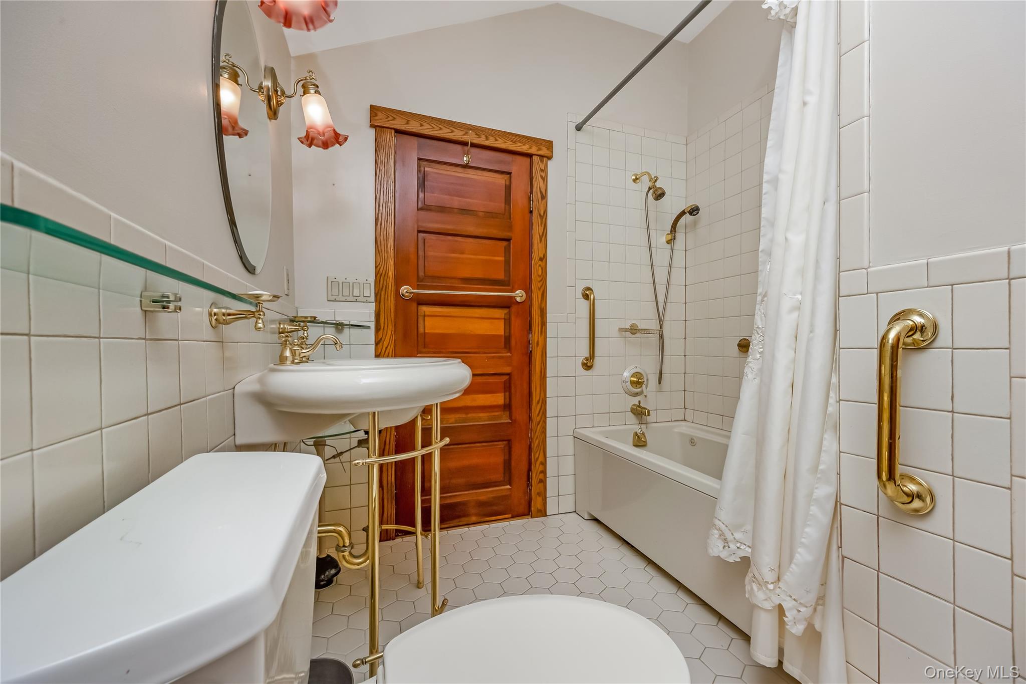 2348 Pershing Boulevard Property Photo 19
