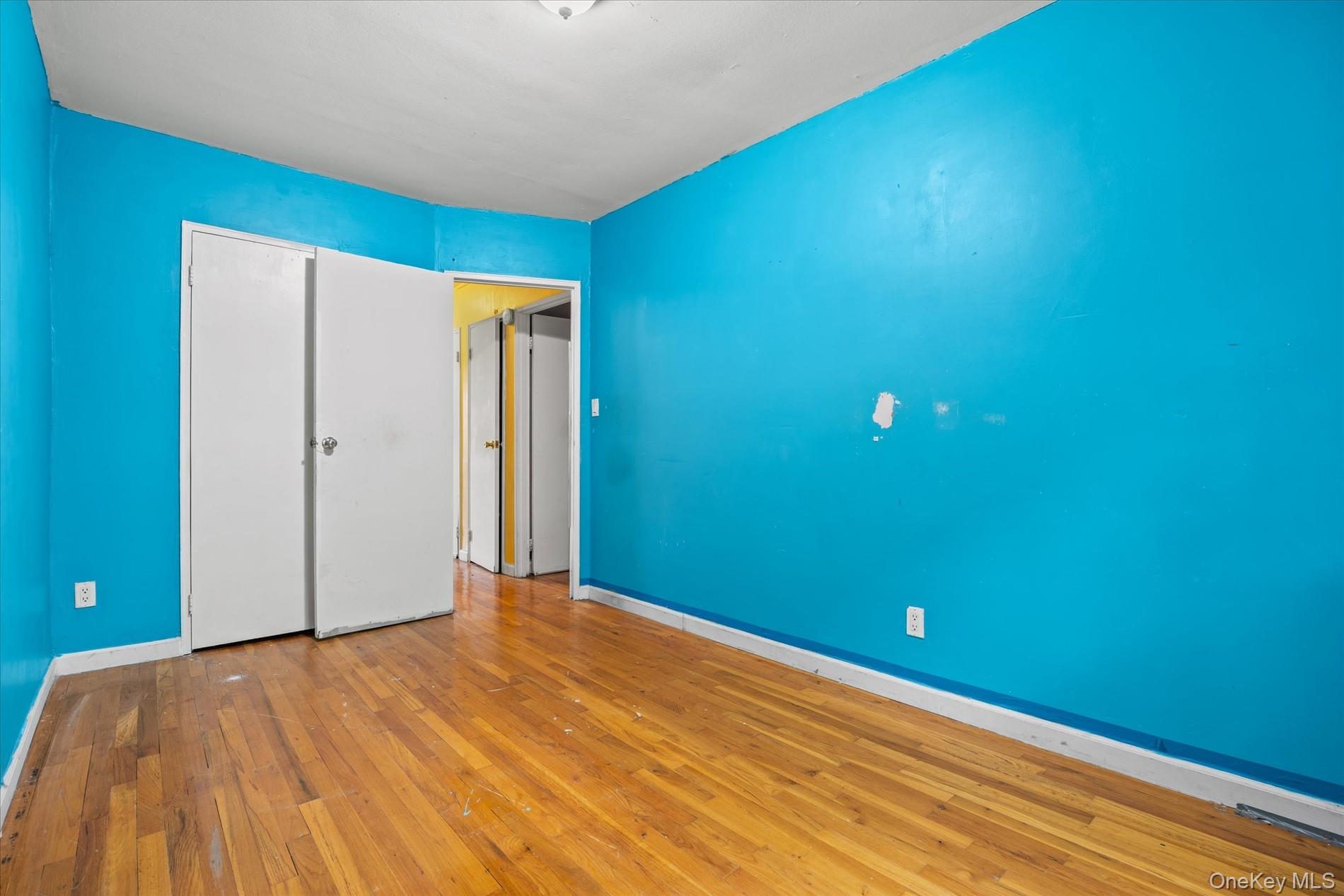 2048 E 53rd Place Property Photo 16