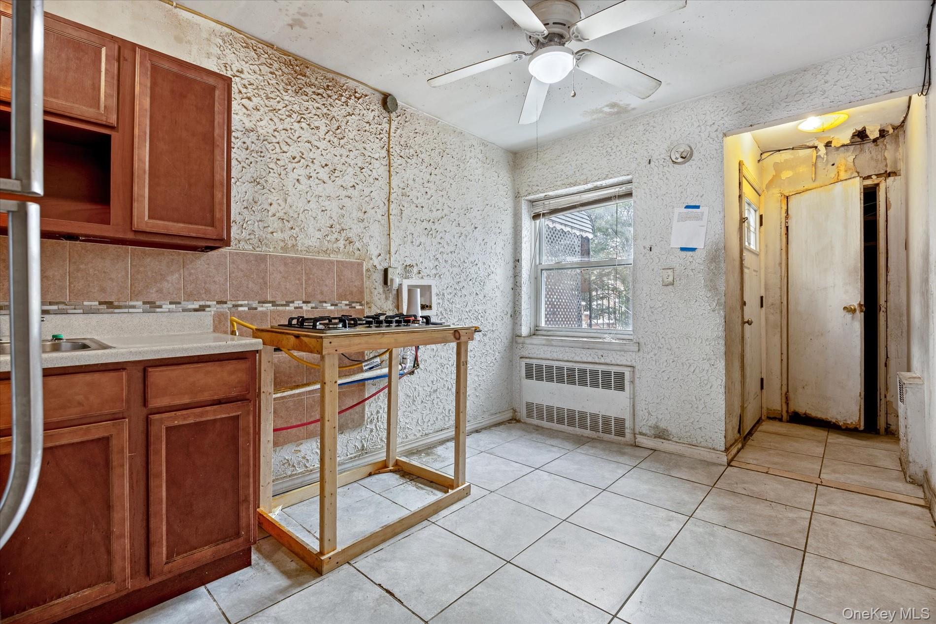 2048 E 53rd Place Property Photo 19