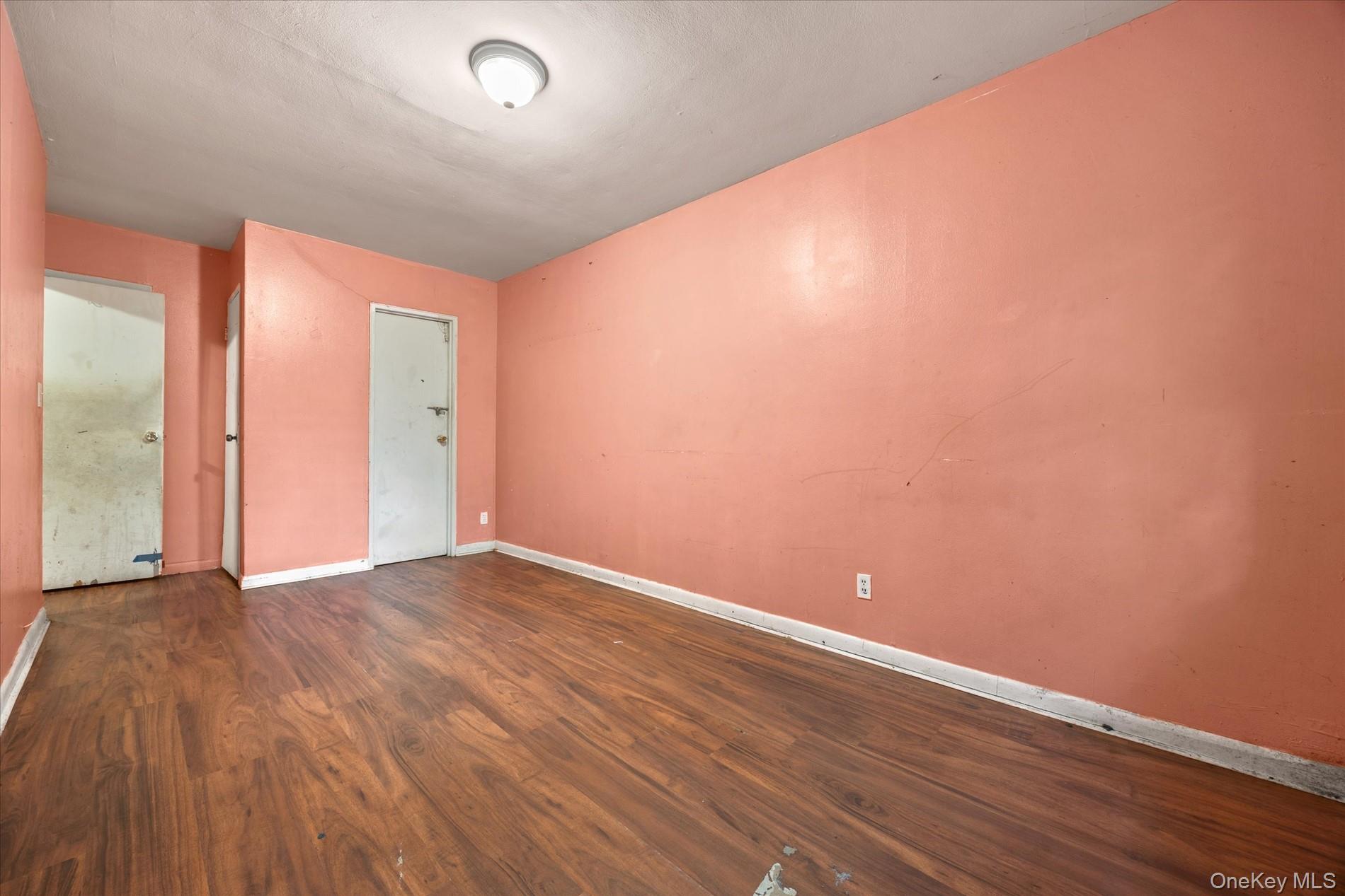 2048 E 53rd Place Property Photo 26