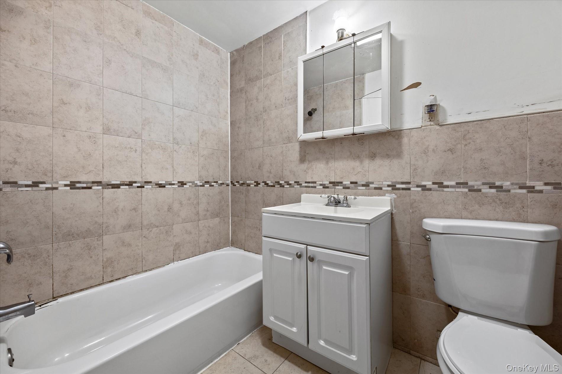 2048 E 53rd Place Property Photo 27