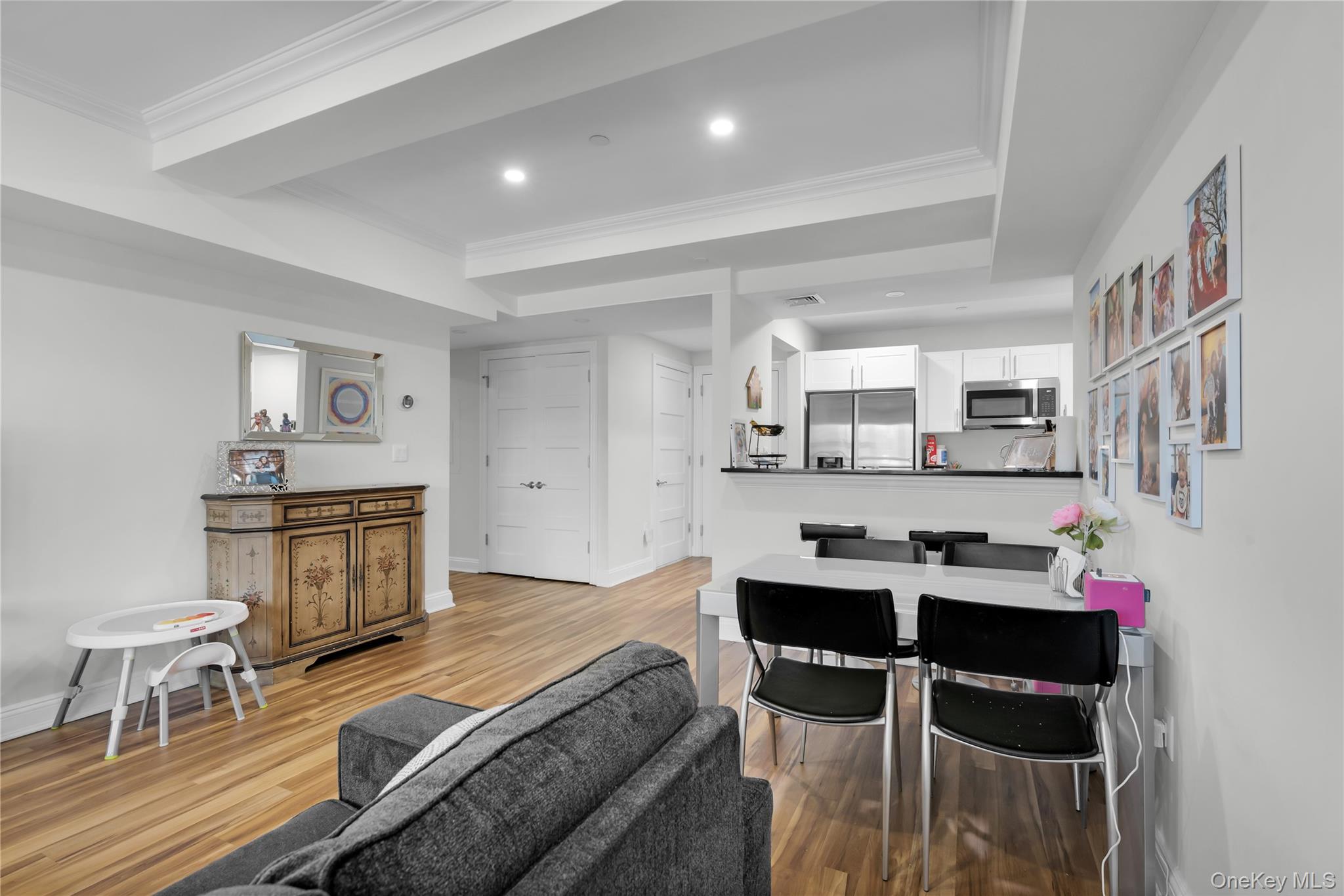 225 Stanley Avenue 109 Property Photo 10