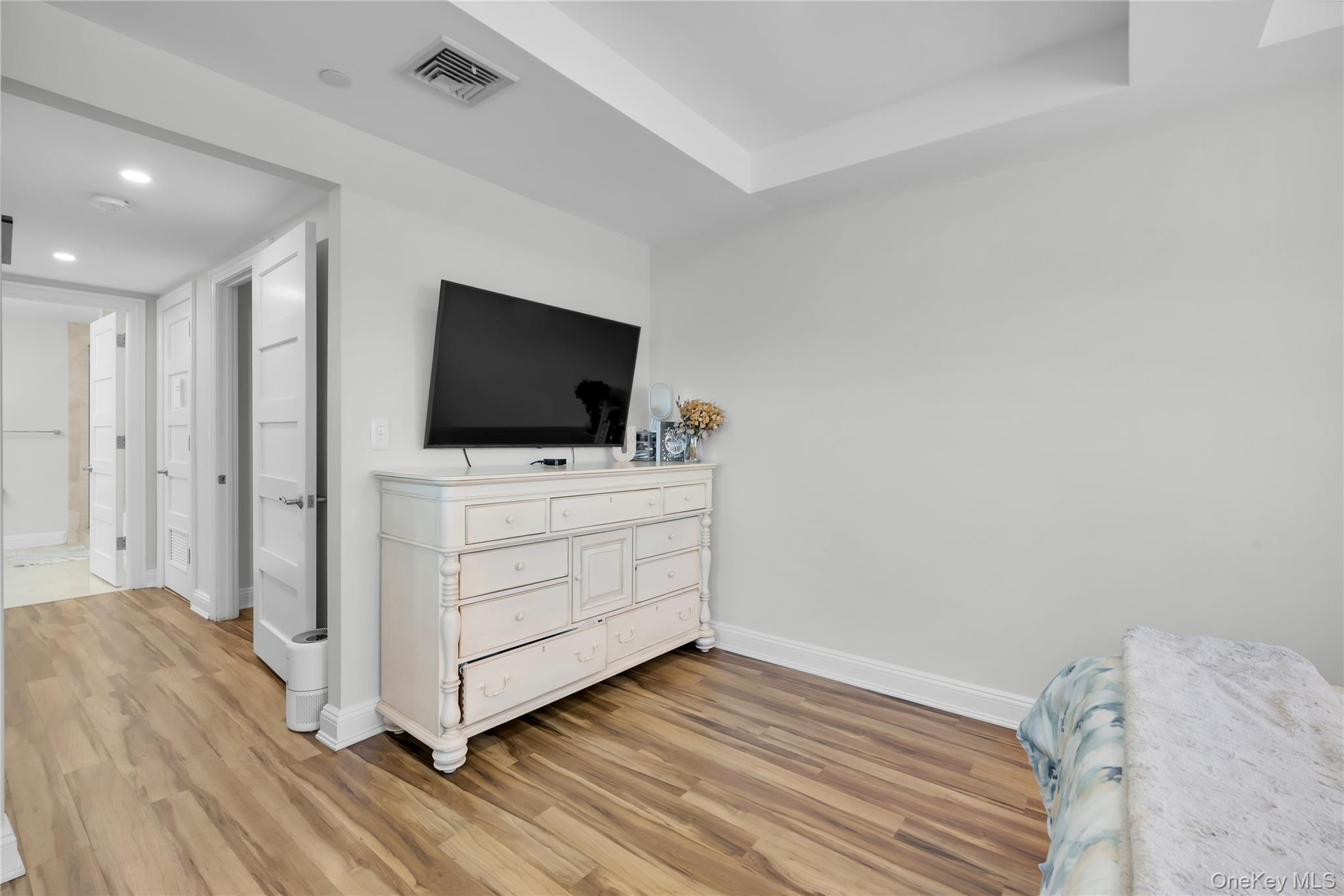 225 Stanley Avenue 109 Property Photo 15