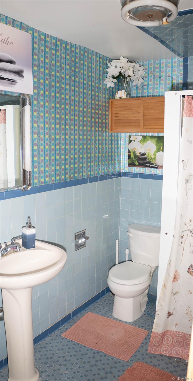 72 Johnson Street Property Photo 8