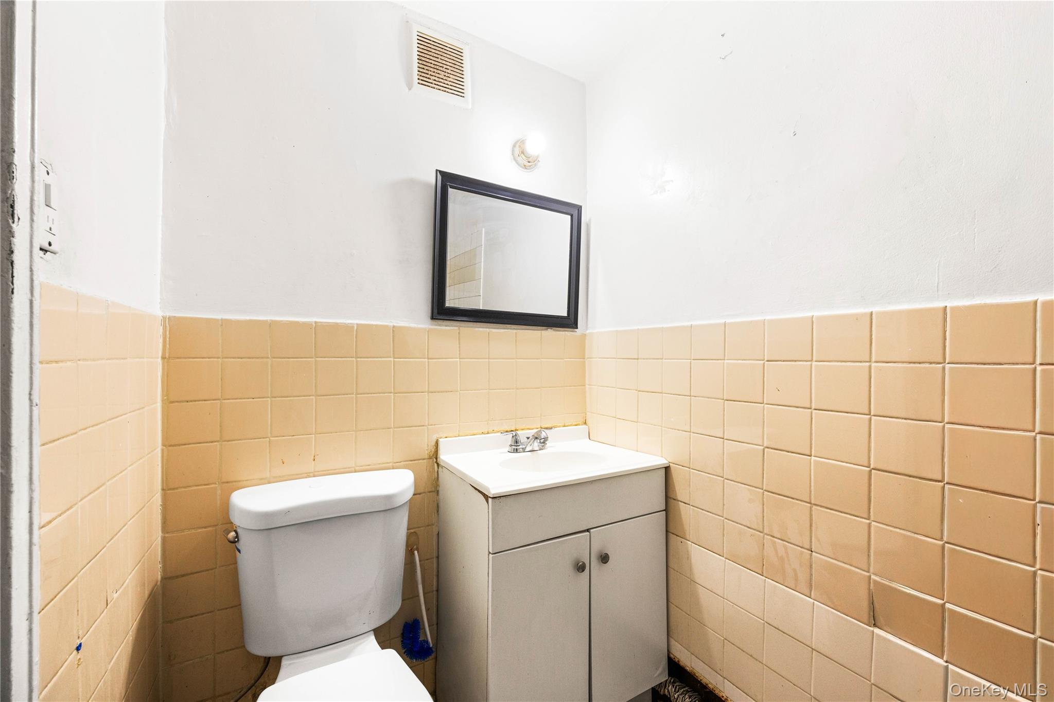 627 Commonwealth Avenue Property Photo 33