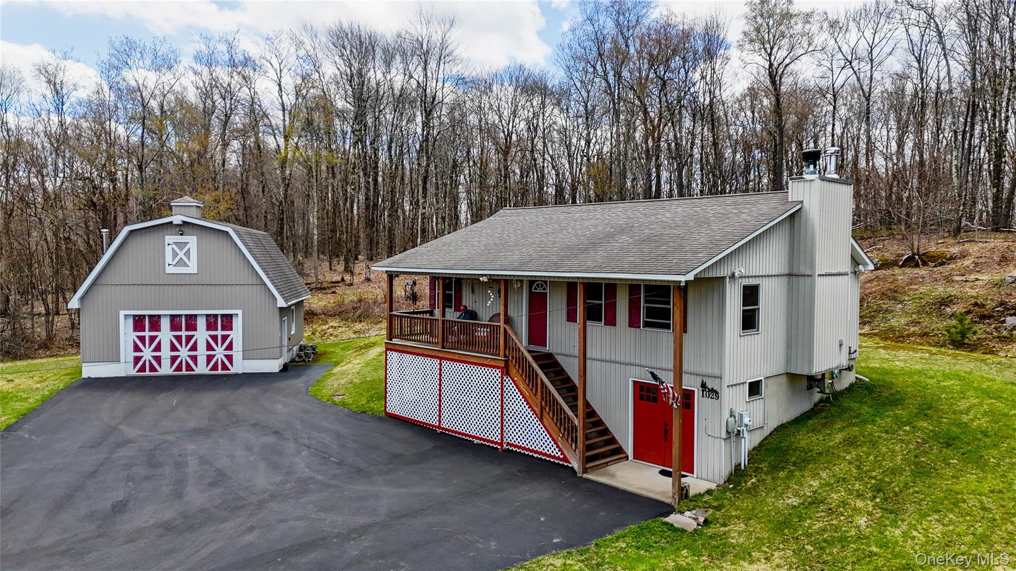 1029 Spring Brook Estates Road Property Photo 1