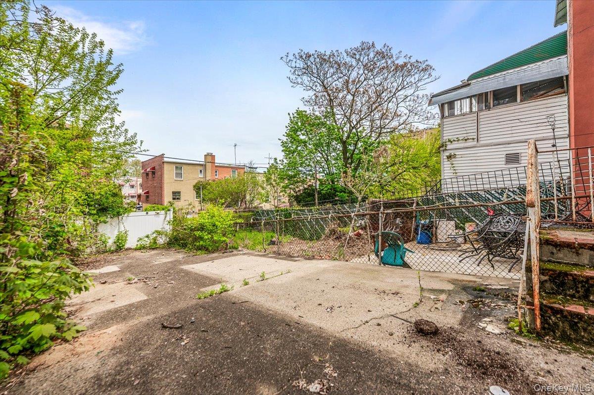 1021a E 229th Street A Property Photo 13