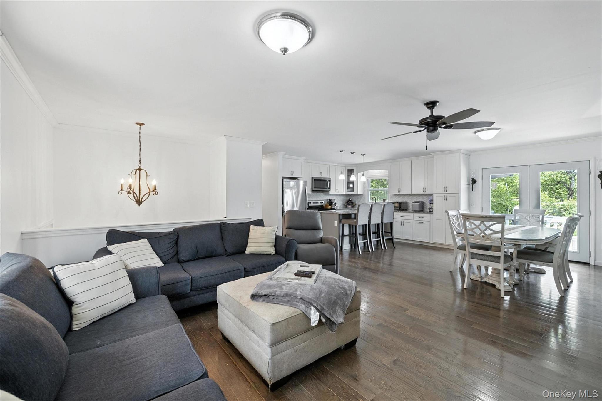 135 Lake Shore Drive Property Photo 9