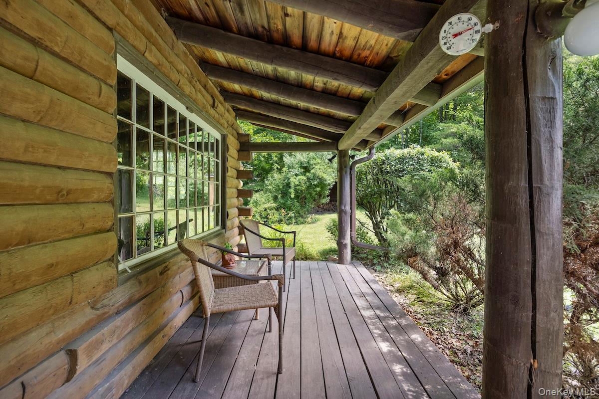 284 Hall Hill Road Stop 18 Property Photo 2