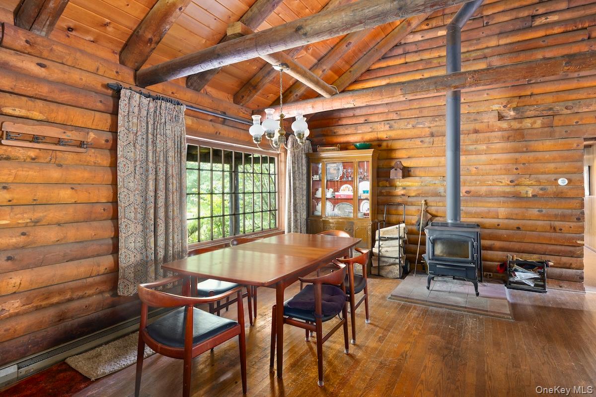 284 Hall Hill Road Stop 18 Property Photo 6