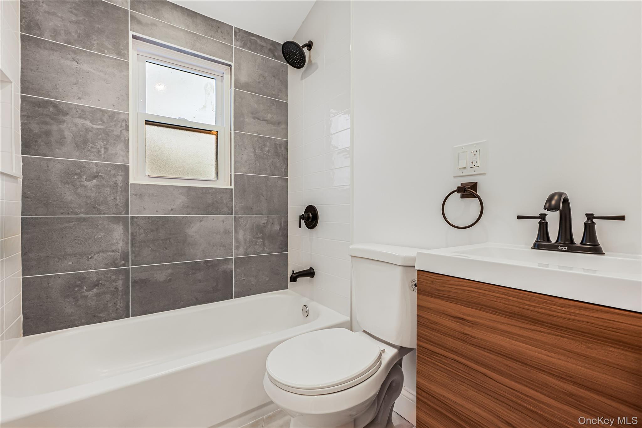 175 Dorchester Road Property Photo 4
