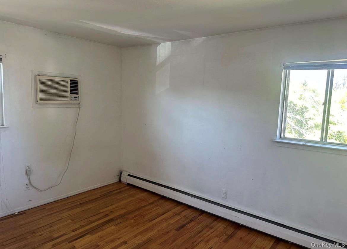 960 Linden Avenue Property Photo 7