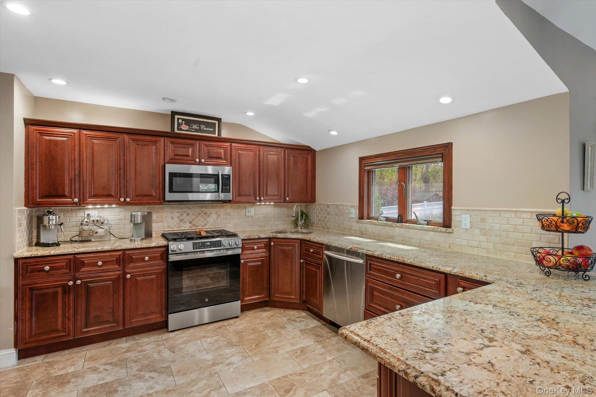 25 Fisher Road Property Photo 5