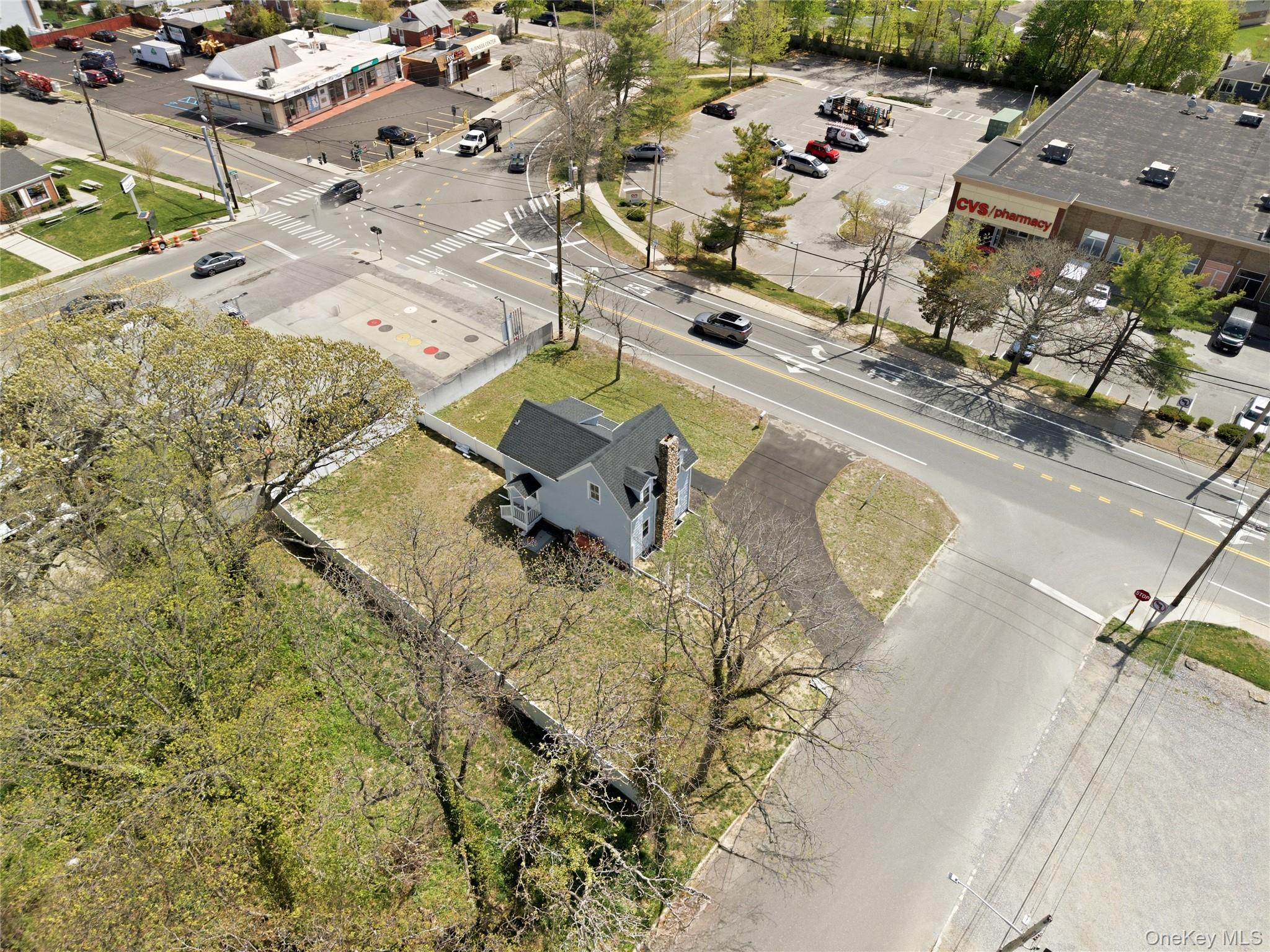 749 E Main Street Property Photo 5
