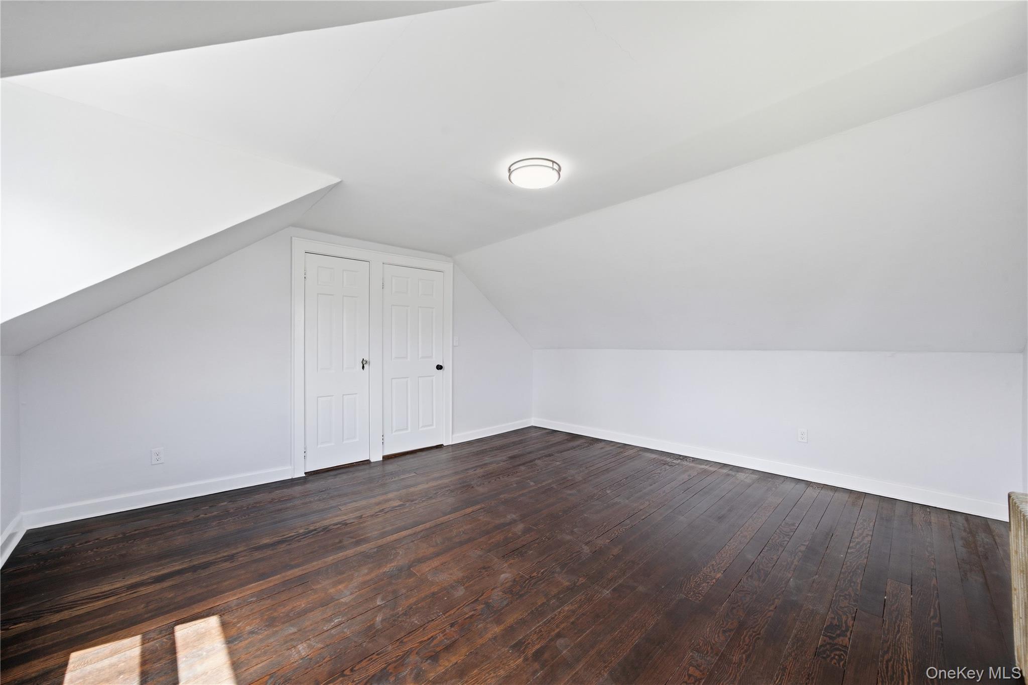 749 E Main Street Property Photo 14