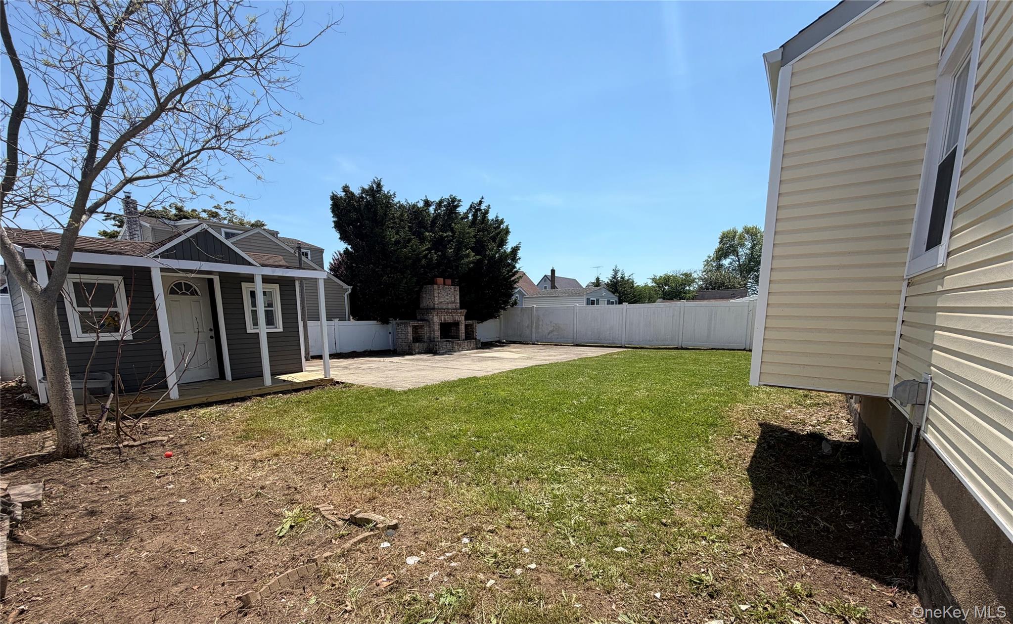 2303 Pine Street Property Photo 16